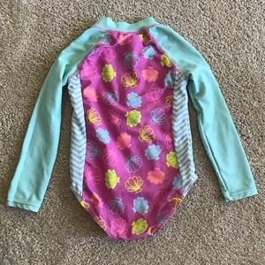 🌼Shein One Piece Toddler Rash Guard